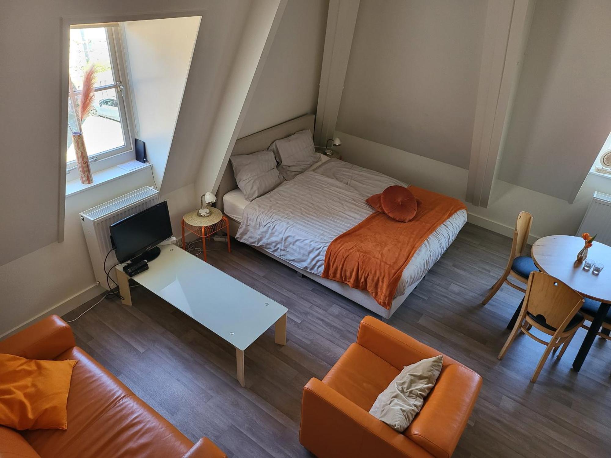 זוולה Stadslogement Bij De Sassenpoort חדר תמונה