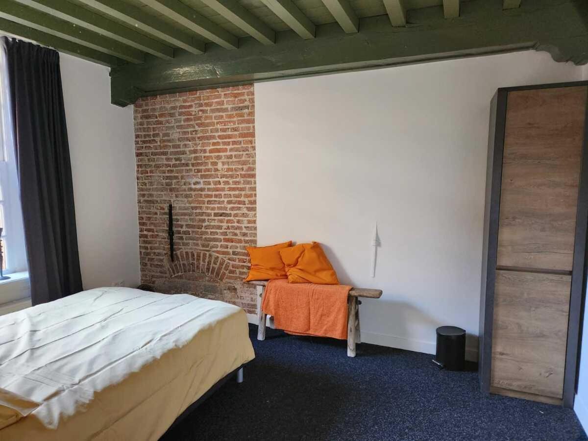 זוולה Stadslogement Bij De Sassenpoort מראה חיצוני תמונה